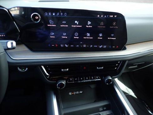 New 2026 Chevrolet Suburban High Country AWD/4WD image 17