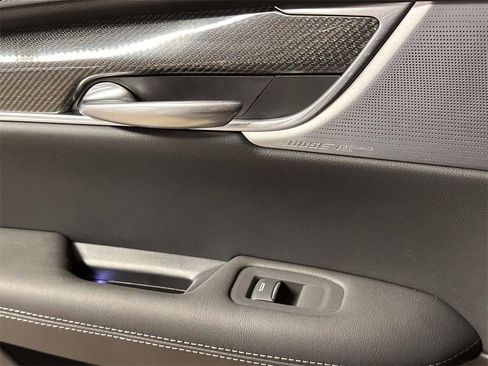 Used 2023 Cadillac XT5 Sportv image 22