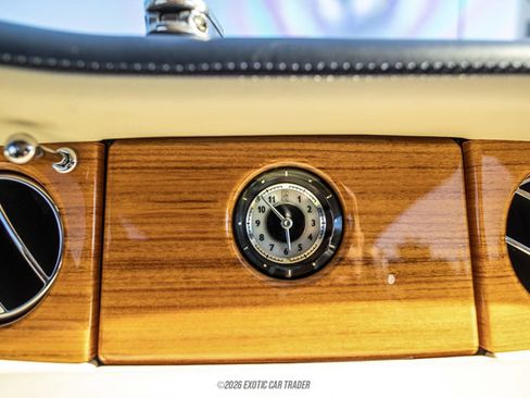 Used 2010 Rolls-Royce Phantom Drophead Coupe RWD image 35