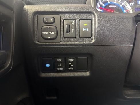 Used 2018 Toyota 4Runner Limited image 20
