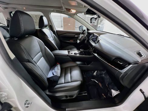 Used 2023 Nissan Rogue SL AWD/4WD image 31