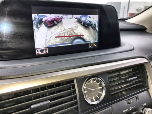 Used 2022 Lexus RX 350L 350L w/ Premium Package image 17