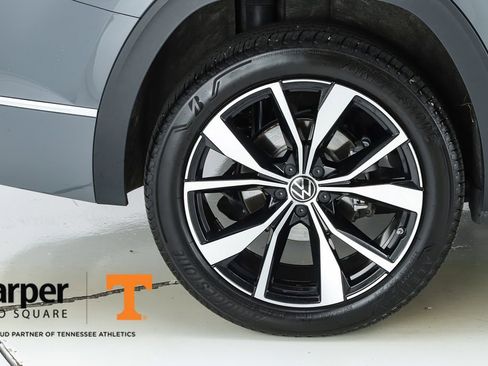 Used 2025 Volkswagen Atlas SEL Premium R-Line image 13