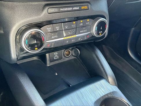 Used 2022 Ford Escape SEL w/ SEL Stealth AWD Package image 32