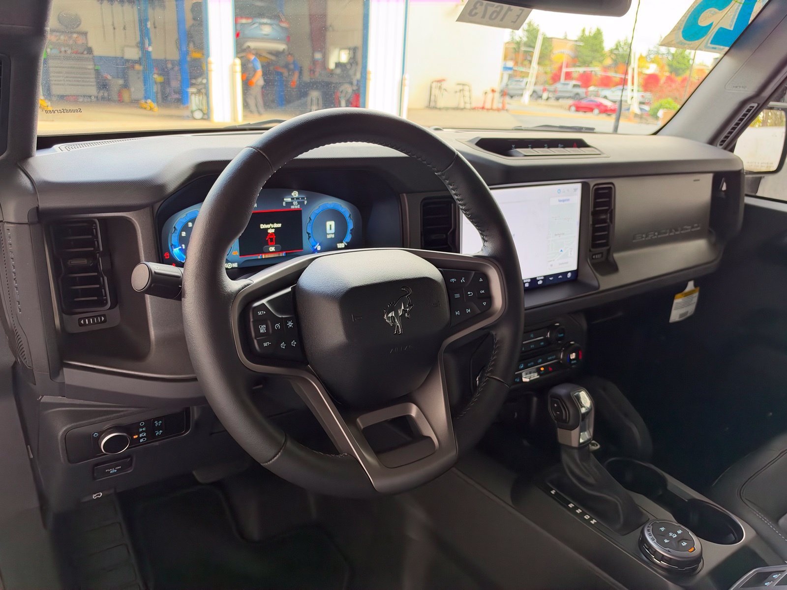 Used 2025 Ford Bronco Big Bend w/ Black Diamond Package AWD/4WD image 13