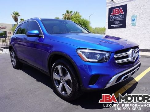 Used 2022 Mercedes-Benz GLC 300 image 2