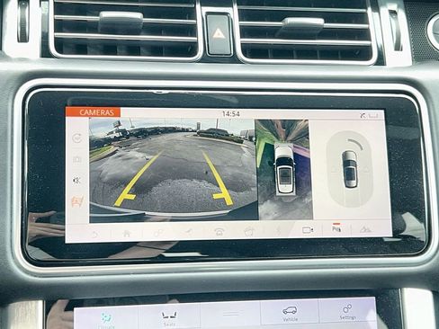 Used 2018 Land Rover Range Rover Supercharged AWD/4WD image 25