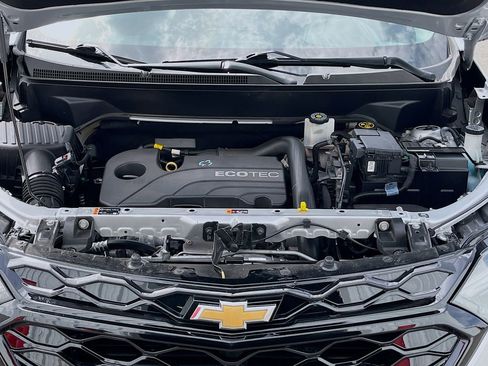 Used 2020 Chevrolet Equinox LT w/ Driver Convenience Package AWD/4WD image 32