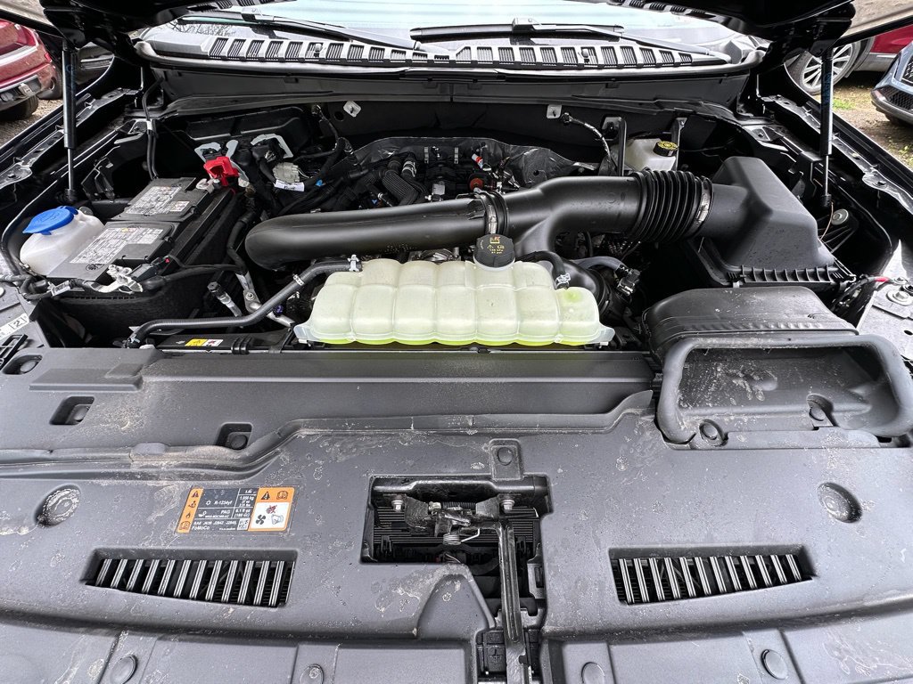 New 2025 Lincoln Navigator Reserve AWD/4WD image 26