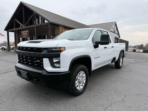 Used 2023 Chevrolet Silverado 2500 W/T image 2