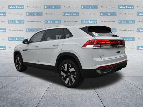 Used 2025 Volkswagen Atlas Cross Sport SE image 7