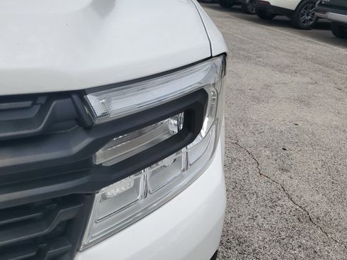 Used 2022 Ford Maverick XL image 3