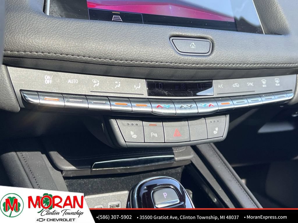 Certified 2023 Cadillac XT4 Luxury w/ Cold Weather Package AWD/4WD image 24