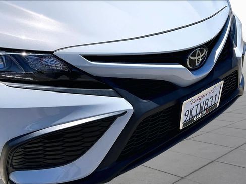 Used 2024 Toyota Camry SE FWD image 29