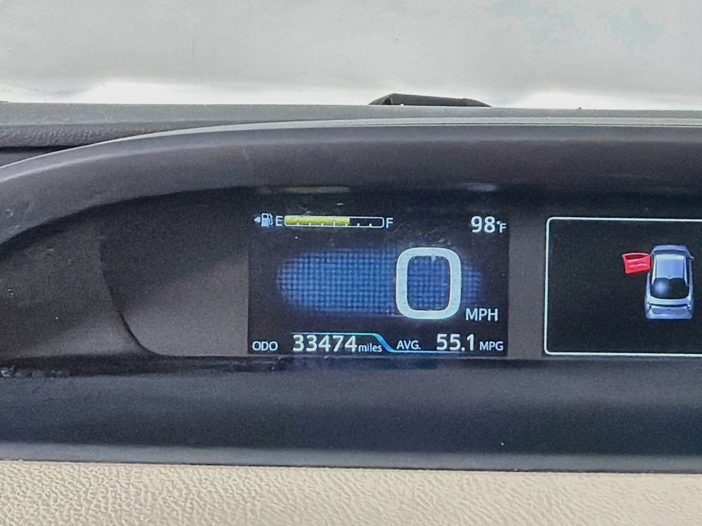 Used 2018 Toyota Prius Three w/ Advanced Technology Package FWD image 17