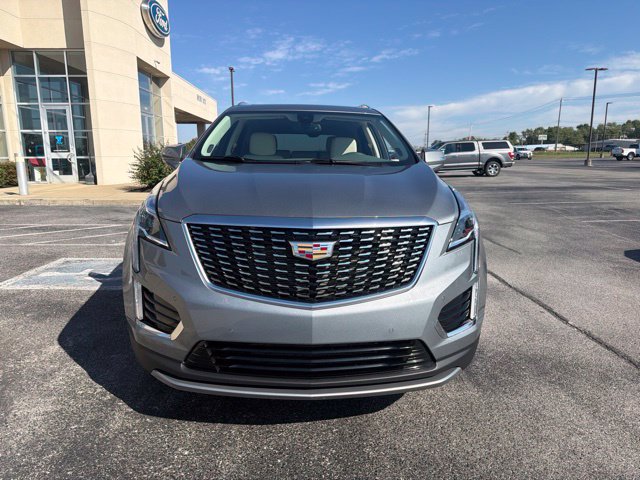 Used 2024 Cadillac XT5 Premium Luxury FWD image 2