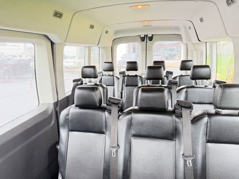 Used 2020 Ford Transit 350 XL RWD image 4