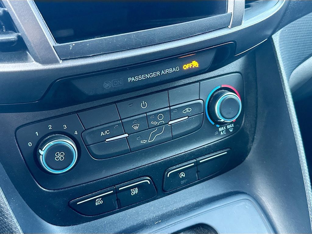 Used 2023 Ford Transit Connect XL FWD image 15