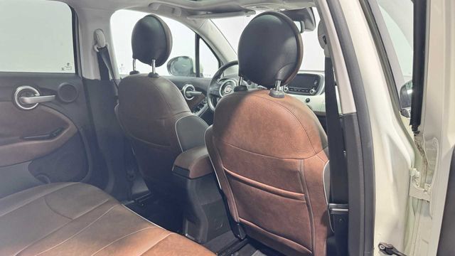 Used 2017 FIAT 500X Lounge w/ Lounge Premium Package (FWD) image 16