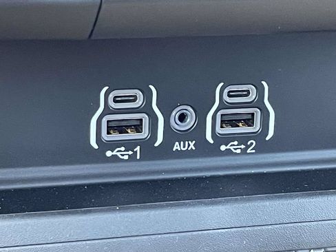 New 2026 RAM 3500 Big Horn AWD/4WD image 40