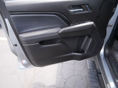 Certified 2024 Chevrolet Colorado LT w/ LT Convenience Package III AWD/4WD image 13