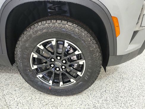 New 2026 Chevrolet Traverse Z71 w/ Driver Confidence Package image 13