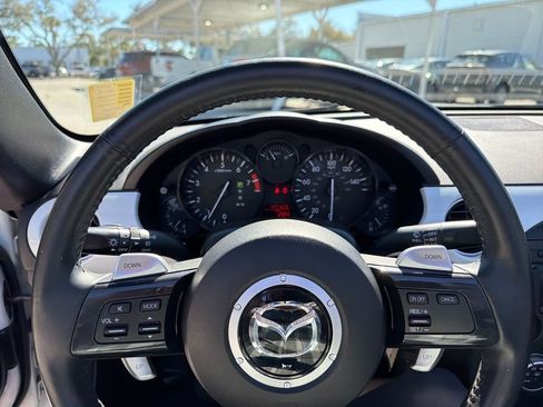 Used 2015 MAZDA MX-5 Miata Club image 20