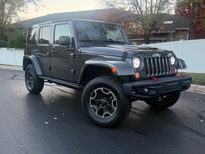 Used 2017 Jeep Wrangler Unlimited Rubicon AWD/4WD image 2