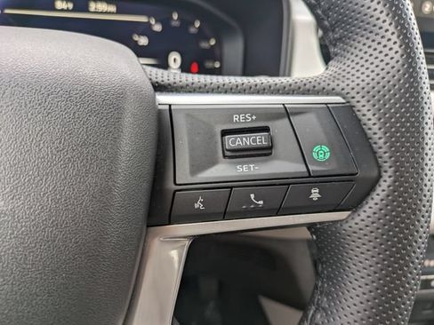 Used 2025 Mitsubishi Outlander SE FWD image 24