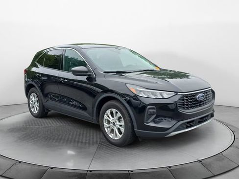 Used 2023 Ford Escape Active FWD image 7