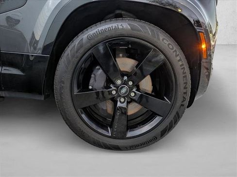 Used 2024 Land Rover Defender 110 X-Dynamic SE AWD/4WD image 26