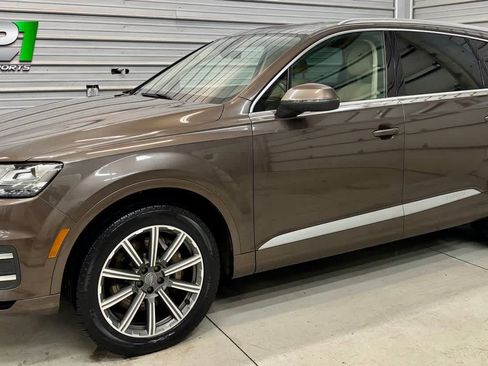 Used 2018 Audi Q7 3.0T Prestige w/ Prestige Package AWD/4WD image 1
