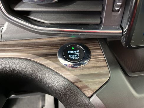 Used 2020 Ford Explorer Limited image 36