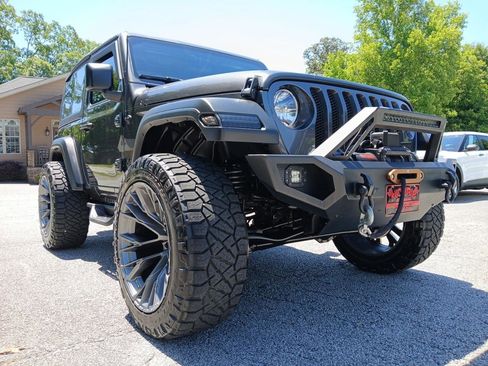 Used 2023 Jeep Wrangler Sport AWD/4WD image 4