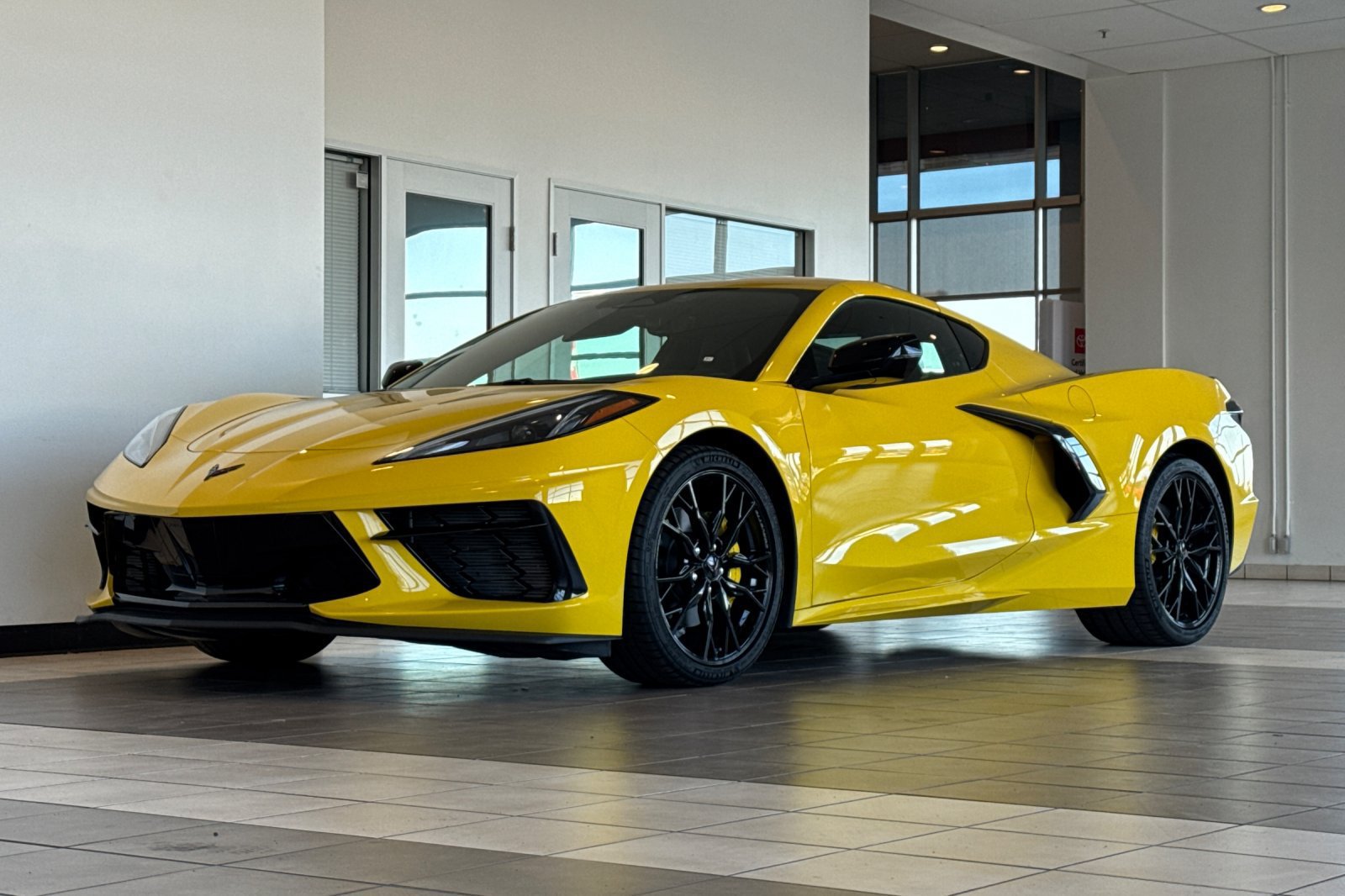 Used 2025 Chevrolet Corvette Stingray Coupe w/ 1LT RWD image 8