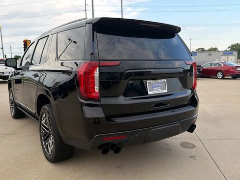 Used 2021 GMC Yukon Denali w/ Denali Premium Package AWD/4WD image 12