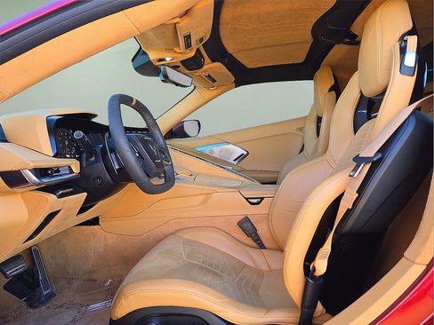 Used 2021 Chevrolet Corvette Stingray Premium Cpe w/ Z51 Performance Package image 19