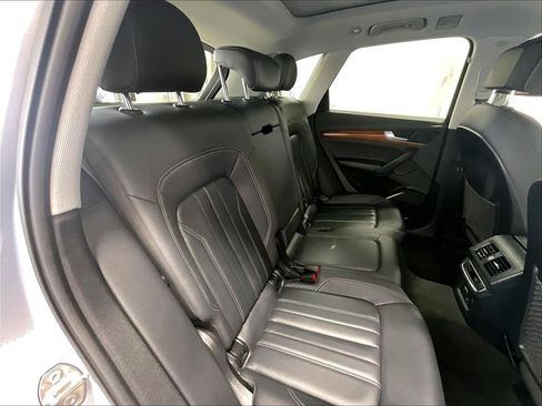 Used 2023 Audi Q5 2.0T Premium w/ Convenience Package AWD/4WD image 16