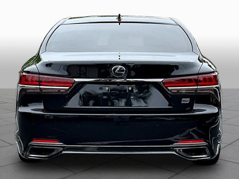 Used 2018 Lexus LS 500 F Sport w/ Accessory Package (Z2) RWD image 5