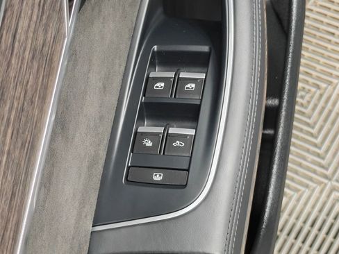 Used 2021 Audi A8 L 3.0T w/ Executive Plus Package image 73