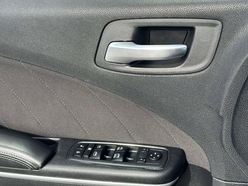 Used 2019 Dodge Charger SXT image 22