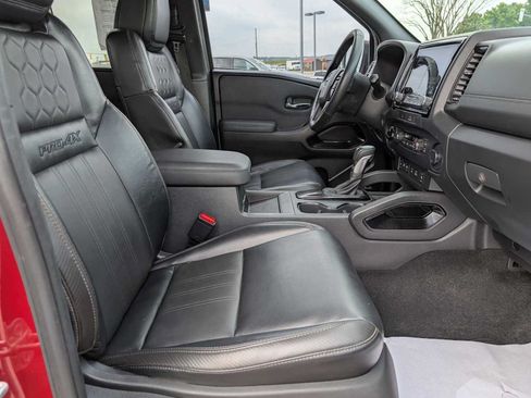 Used 2022 Nissan Frontier PRO-4X w/ Pro-4X Premium Package AWD/4WD image 41