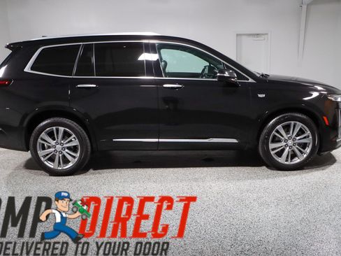 Used 2023 Cadillac XT6 Premium Luxury w/ Technology Package FWD image 6