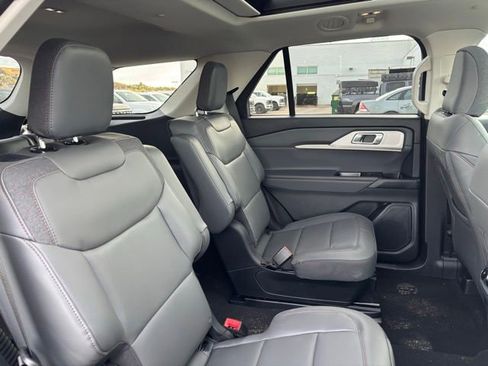 New 2026 Ford Explorer Active w/ Active Comfort Package image 21