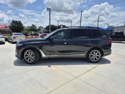 Used 2021 BMW X7 xDrive40i w/ Executive Package AWD/4WD image 2