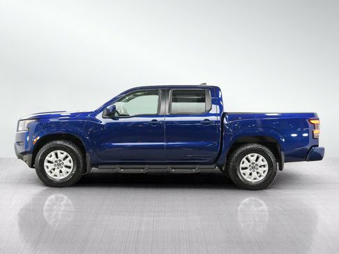 Used 2022 Nissan Frontier SV w/ Technology Package AWD/4WD image 2