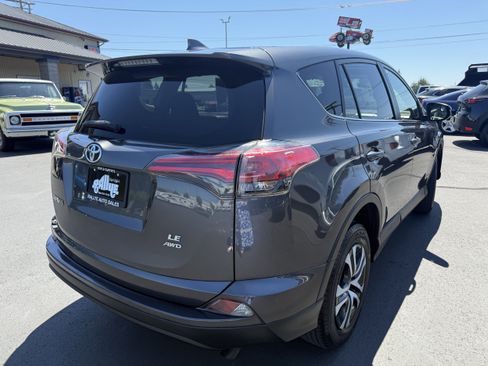 Used 2018 Toyota RAV4 LE w/ All Weather Liner Package AWD/4WD image 10