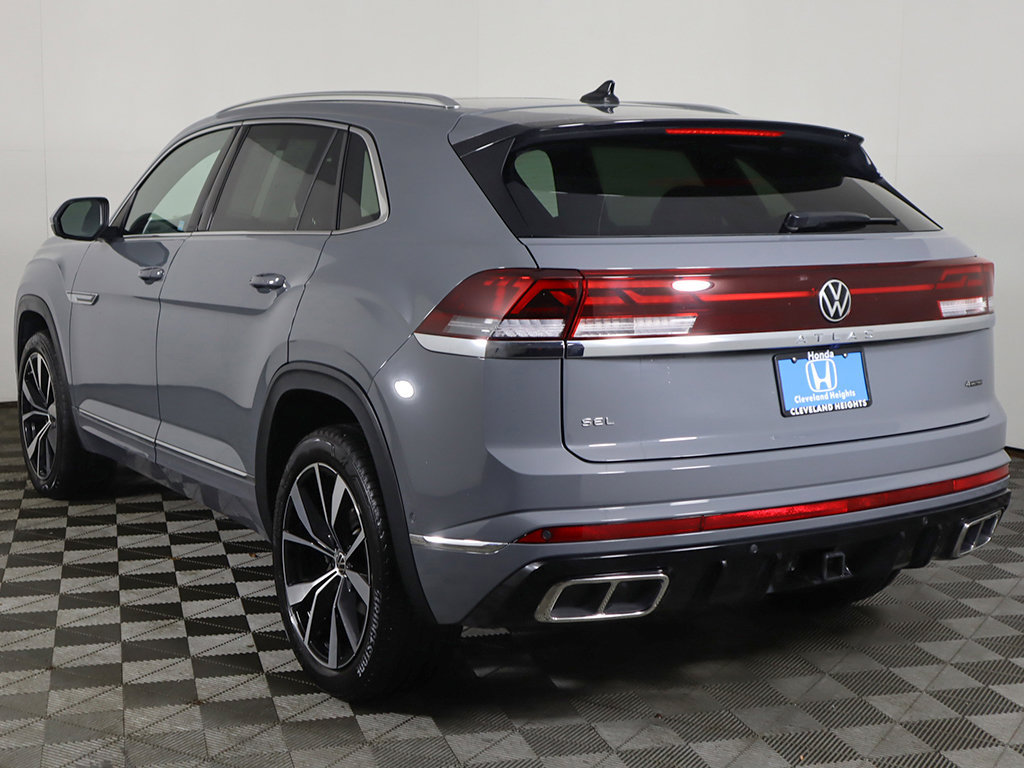 Used 2025 Volkswagen Atlas Cross Sport SEL Premium R-Line AWD/4WD image 14