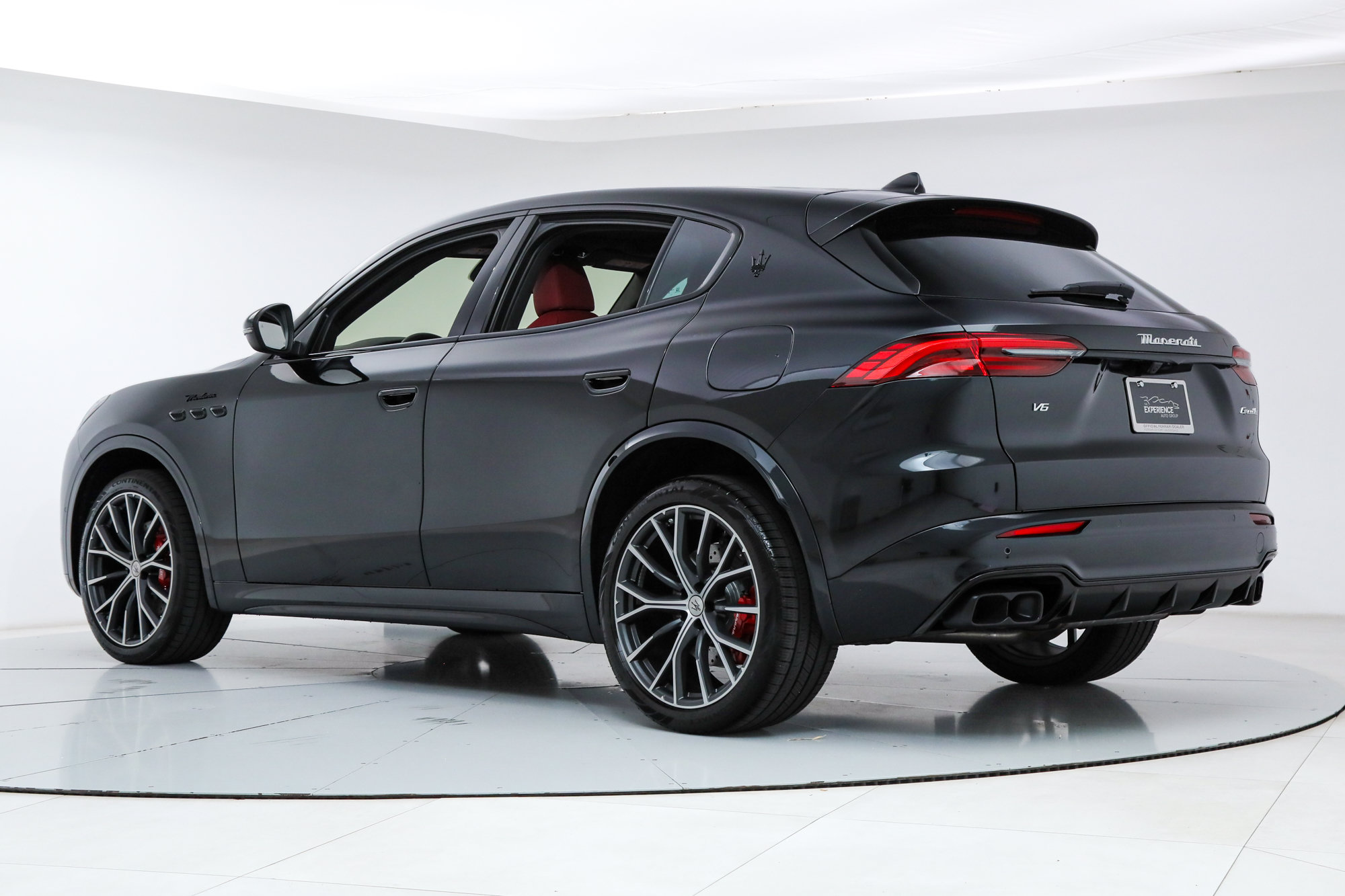 Used 2026 Maserati Grecale Modena AWD/4WD image 3