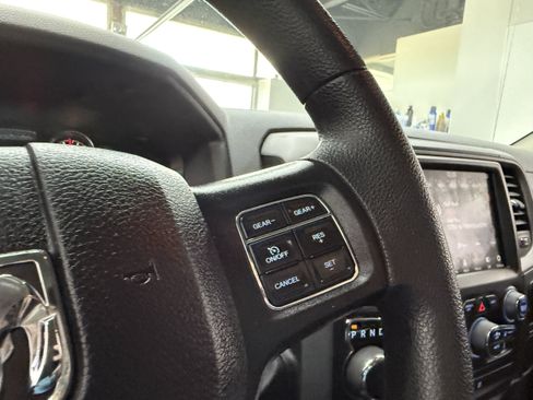 Used 2019 RAM 1500 Express w/ Wheel & Sound Group AWD/4WD image 15